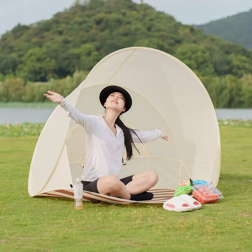 خيمة خارجية قابلة للطي